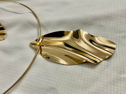 Lustre leaf Neck Piece set